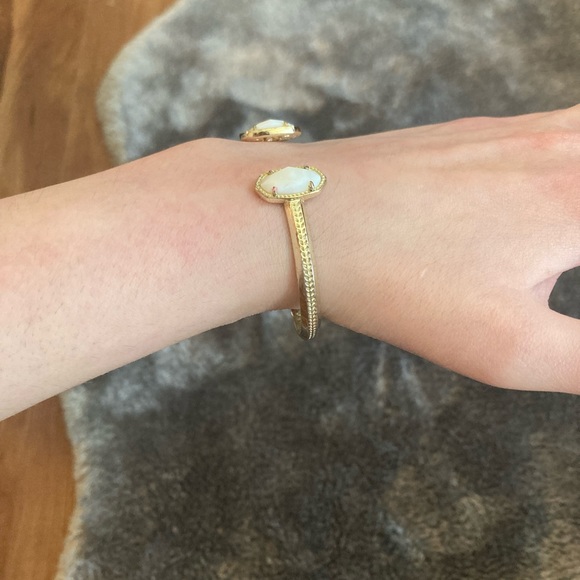 TODAY ONLY!!! Kendra Scott Elton Gold Cuff bracelet - Picture 11 of 11